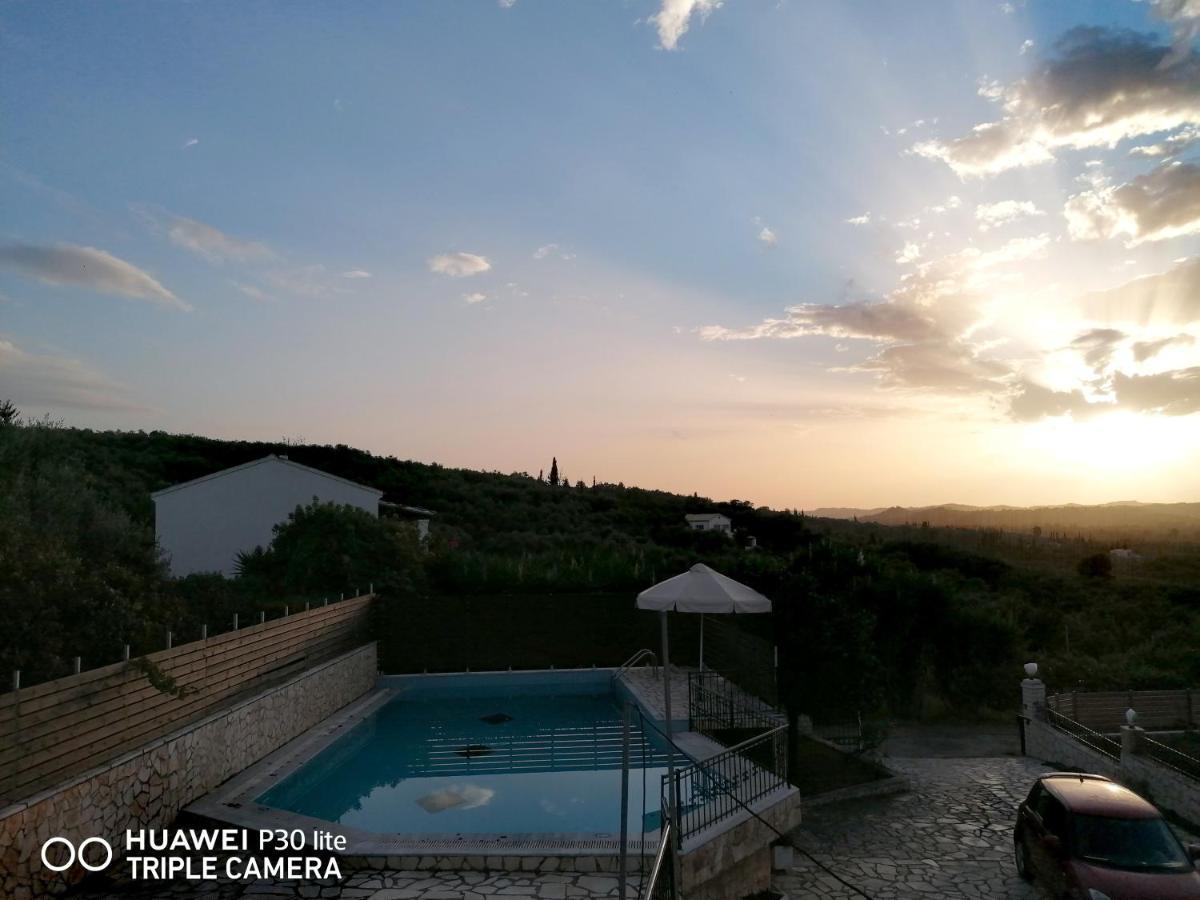 Villa Fantastico Acharavi  Exteriör bild
