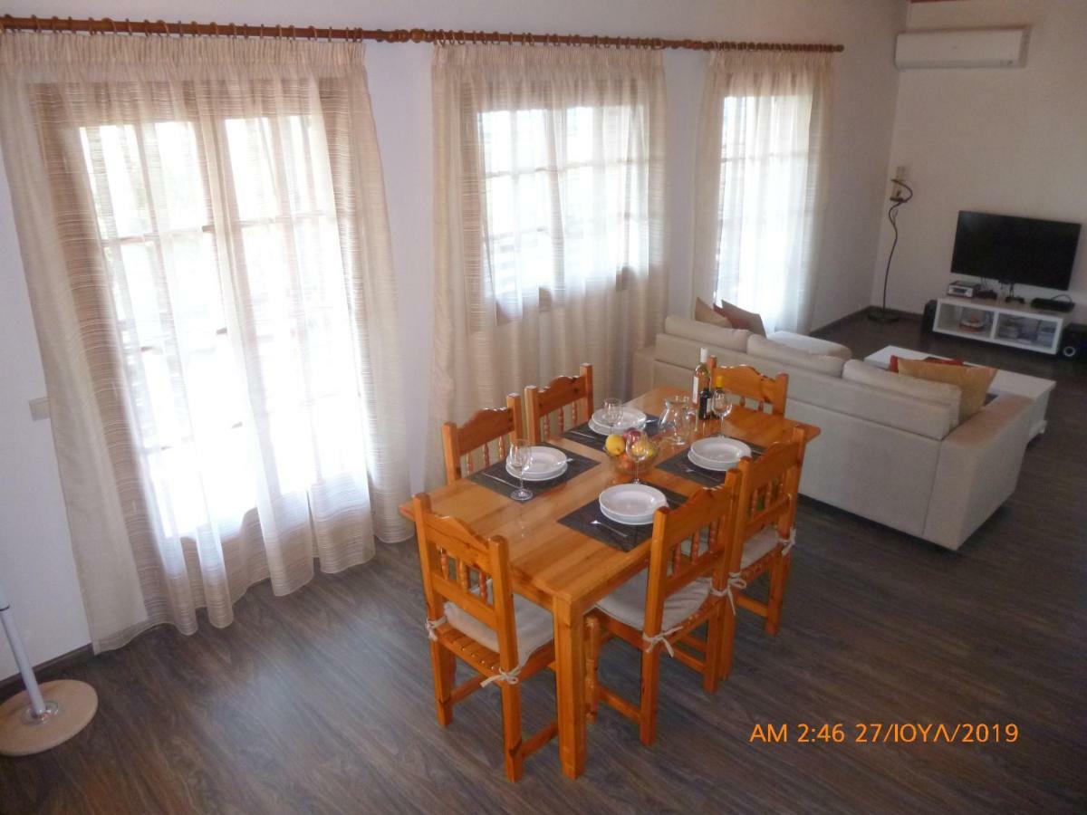 Villa Fantastico Acharavi  Exteriör bild
