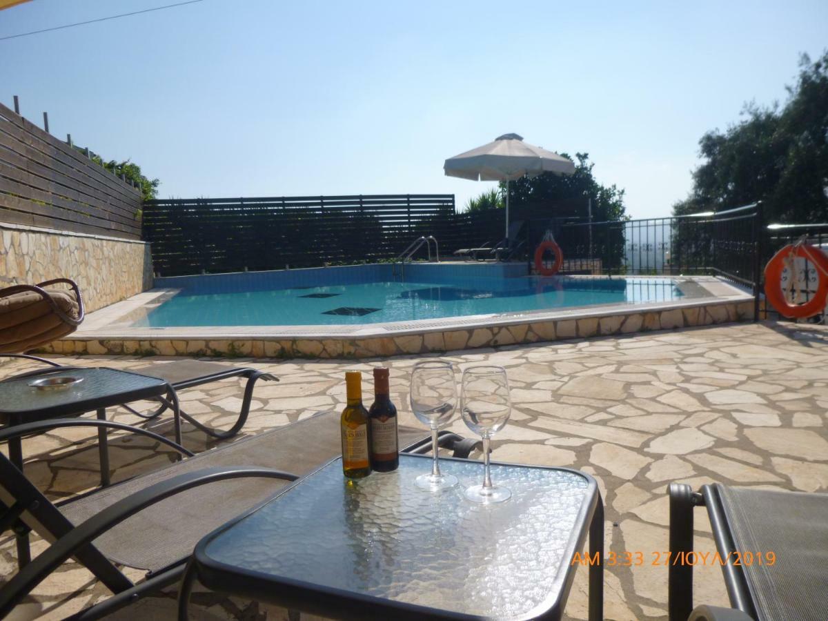 Villa Fantastico Acharavi  Exteriör bild